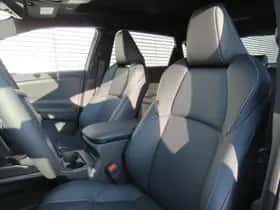 Subaru Solterra (2026) thumbnail 9