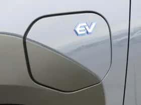 Subaru Solterra (2023) thumbnail 30