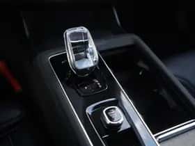 Volvo XC90 (2025) thumbnail 28