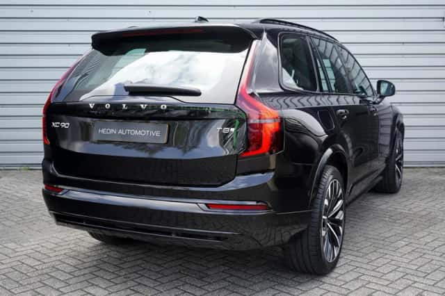 Volvo XC90 (2025) thumbnail 6