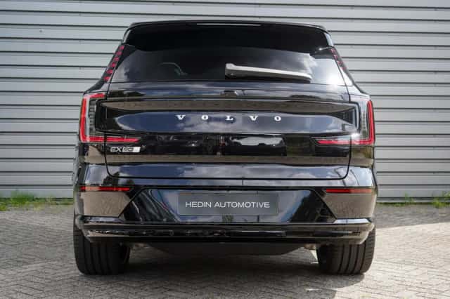 Volvo EX90 (2025) thumbnail 4
