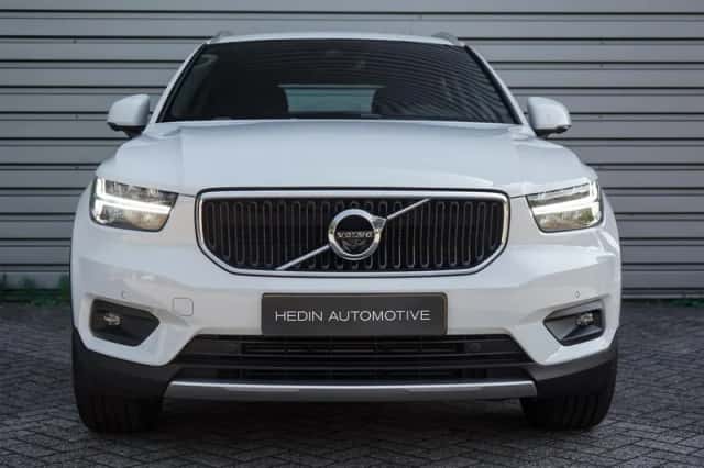Volvo XC40 (2020) thumbnail 2