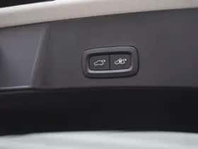 Volvo XC40 (2022) thumbnail 11