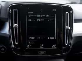 Volvo XC40 (2022) thumbnail 24