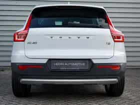 Volvo XC40 (2022) thumbnail 5