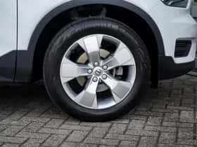 Volvo XC40 (2022) thumbnail 7