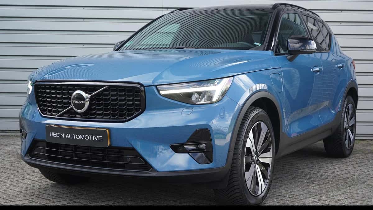 Volvo XC40 (2022) — foto 1