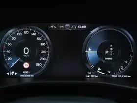 Volvo XC40 (2022) thumbnail 18