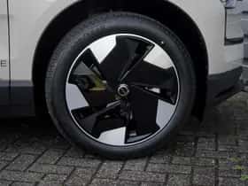 Volvo EX30 (2026) thumbnail 7