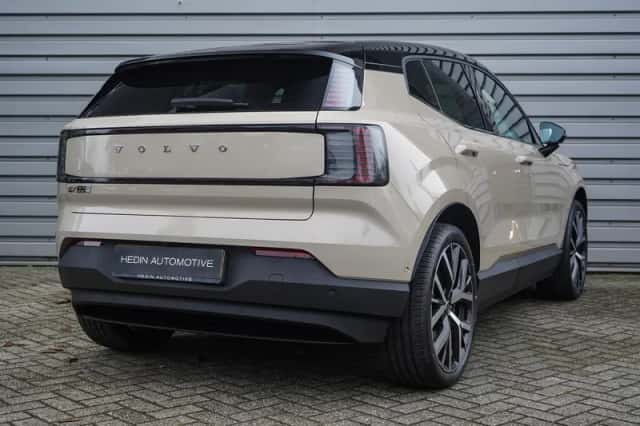 Volvo EX30 (2025) thumbnail 6