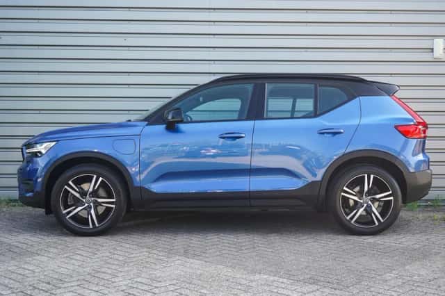 Volvo XC40 (2021) thumbnail 3