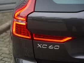 Volvo XC60 (2025) thumbnail 8