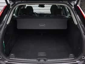 Volvo XC60 (2025) thumbnail 10