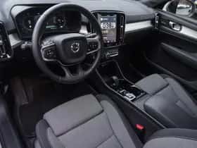 Volvo XC40 (2025) thumbnail 12