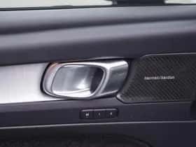 Volvo XC40 (2025) thumbnail 15