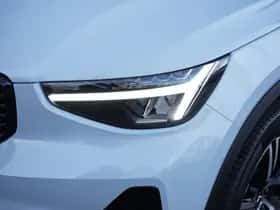 Volvo XC40 (2025) thumbnail 4