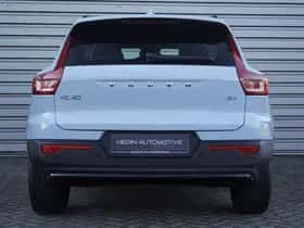 Volvo XC40 (2025) thumbnail 5