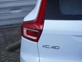 Volvo XC40 (2025) thumbnail 8
