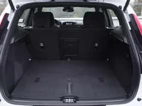 Volvo XC40 (2025) thumbnail 10