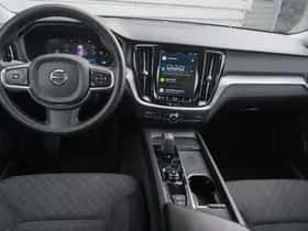 Volvo V60 (2022) thumbnail 13