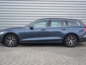 Volvo V60 (2022) thumbnail 3