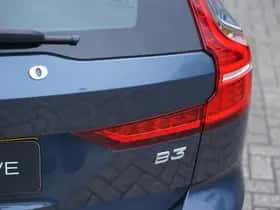 Volvo V60 (2022) thumbnail 9