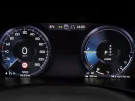 Volvo XC40 (2022) thumbnail 18