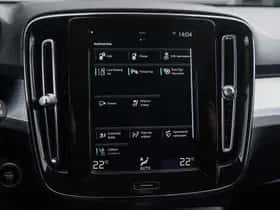 Volvo XC40 (2022) thumbnail 25