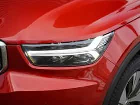 Volvo XC40 (2022) thumbnail 4