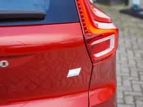 Volvo XC40 (2022) thumbnail 9