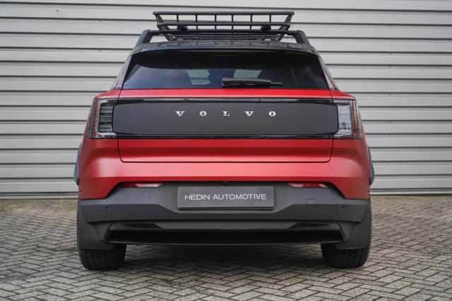 Volvo EX30 (2025) thumbnail 5