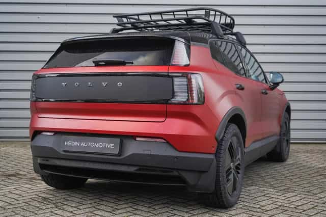 Volvo EX30 (2025) thumbnail 6