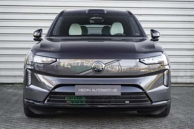 Volvo EX90 (2025) thumbnail 2