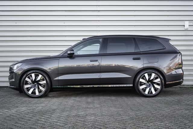 Volvo EX90 (2025) thumbnail 3
