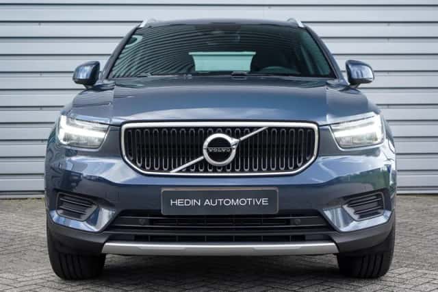 Volvo XC40 (2021) thumbnail 2