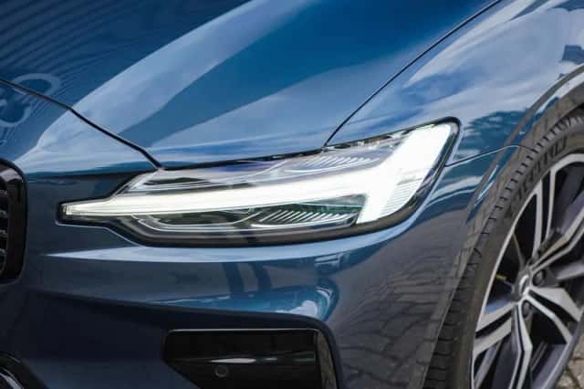 Volvo S60 (2022) thumbnail 4