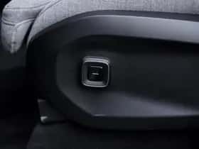 Volvo EX90 (2025) thumbnail 17