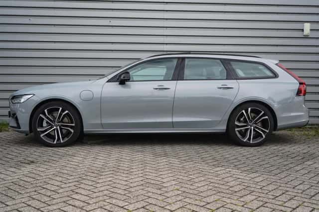 Volvo V90 (2025) thumbnail 3
