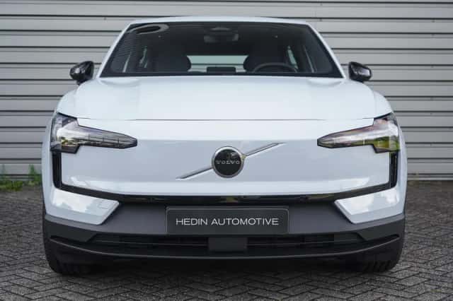 Volvo EX30 (2026) thumbnail 2