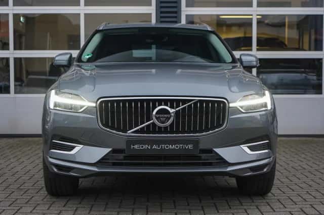 Volvo XC60 (2020) thumbnail 2
