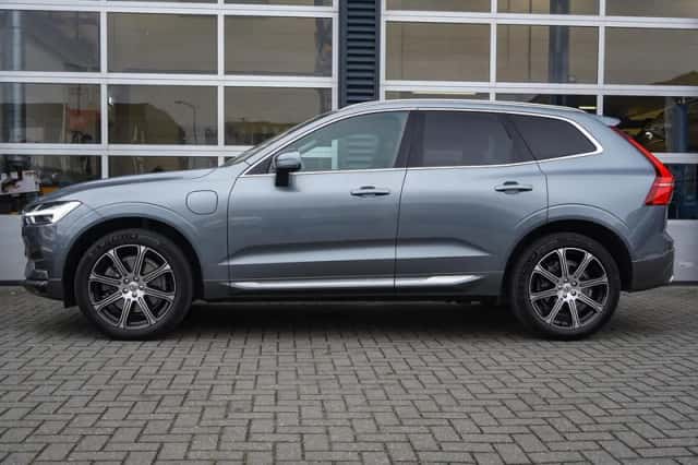 Volvo XC60 (2020) thumbnail 3