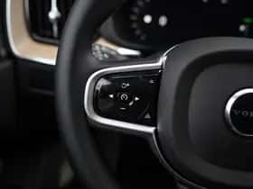 Volvo XC60 (2025) thumbnail 19