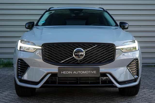Volvo XC60 (2025) thumbnail 2