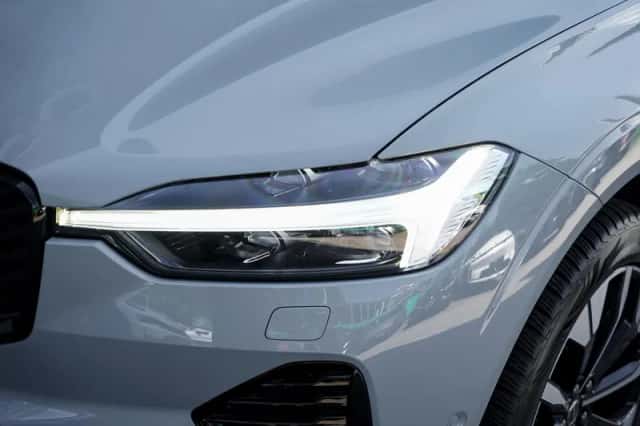 Volvo XC60 (2025) thumbnail 4