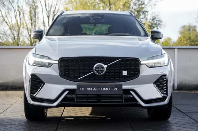 Volvo XC60 (2025) thumbnail 2
