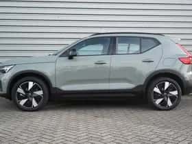 Volvo EX40 (2025) thumbnail 3