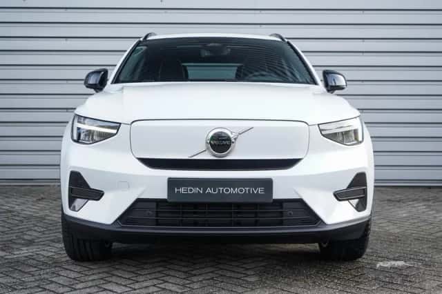 Volvo EX40 (2026) thumbnail 2