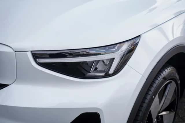 Volvo EX40 (2026) thumbnail 4