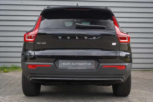 Volvo EX40 (2025) thumbnail 5