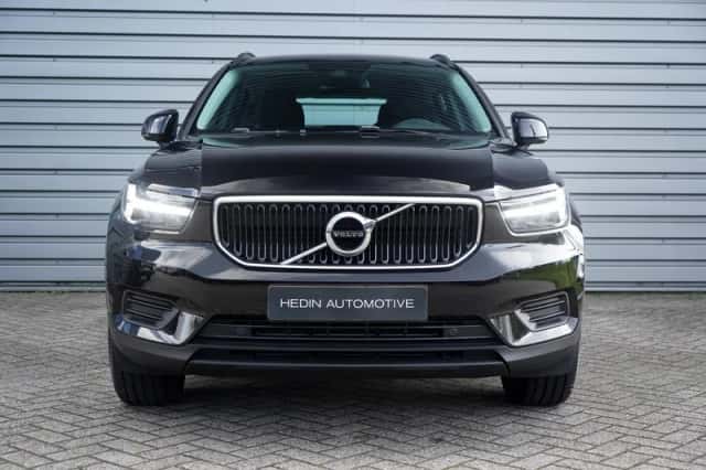Volvo XC40 (2020) thumbnail 2